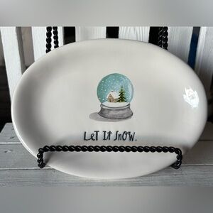 Rae Dunn Set of 4 White Oval “LET IT SNOW” Plates